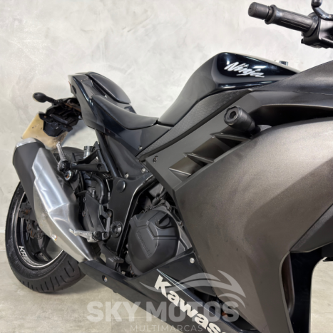 KAWASAKI Ninja 300 , Foto 5