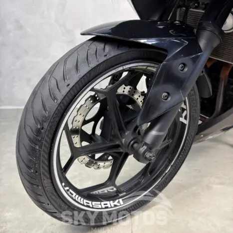 KAWASAKI Ninja 300 , Foto 16