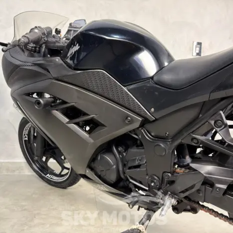 KAWASAKI Ninja 300 , Foto 18