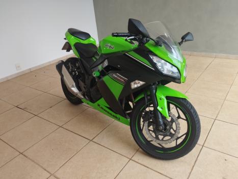 KAWASAKI Ninja 300 ABS, Foto 4