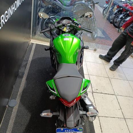 KAWASAKI Ninja 300 ABS, Foto 4