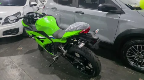KAWASAKI Ninja 300 ABS, Foto 6