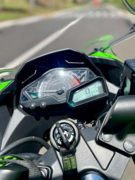 KAWASAKI Ninja 300 ABS, Foto 11