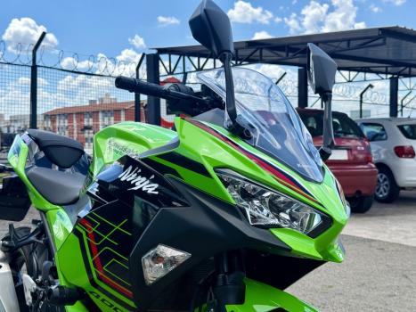 KAWASAKI Ninja 400 , Foto 5
