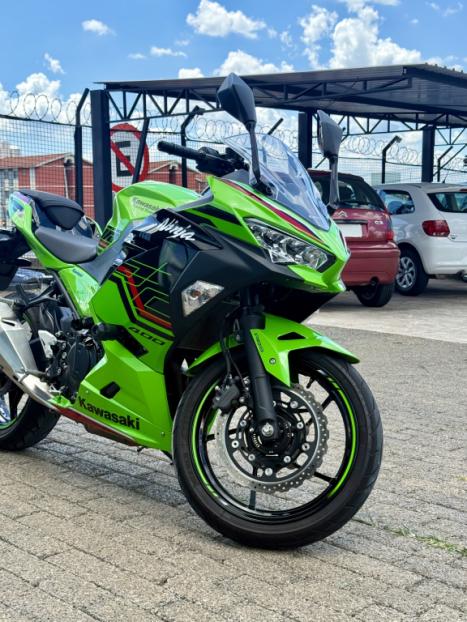KAWASAKI Ninja 400 , Foto 9