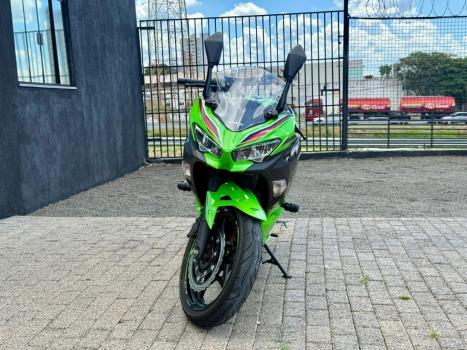 KAWASAKI Ninja 400 , Foto 4