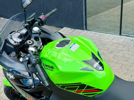 KAWASAKI Ninja 400 , Foto 5