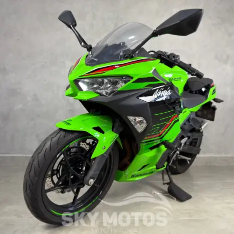 KAWASAKI Ninja 400 , Foto 8
