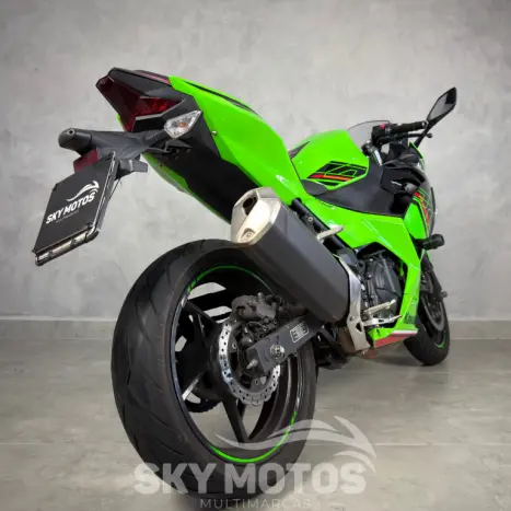 KAWASAKI Ninja 400 , Foto 11