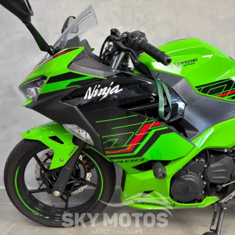 KAWASAKI Ninja 400 , Foto 16