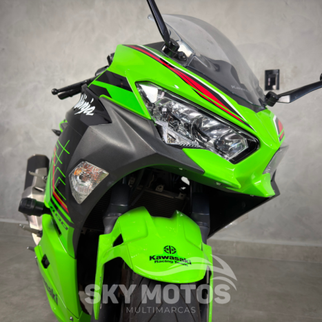 KAWASAKI Ninja 400 , Foto 5