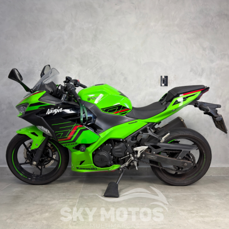KAWASAKI Ninja 400 , Foto 11