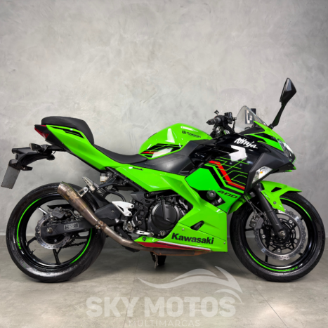 KAWASAKI Ninja 400 , Foto 1