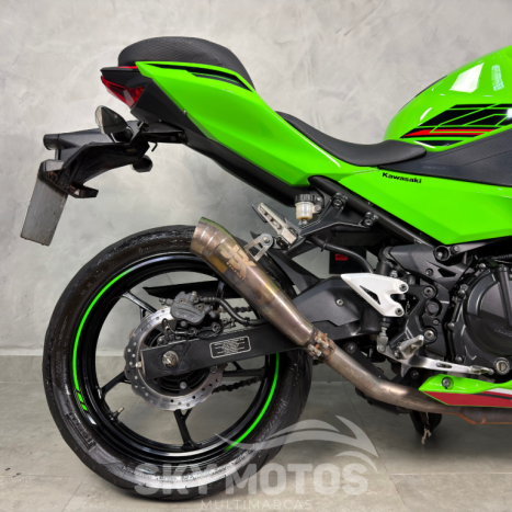 KAWASAKI Ninja 400 , Foto 2