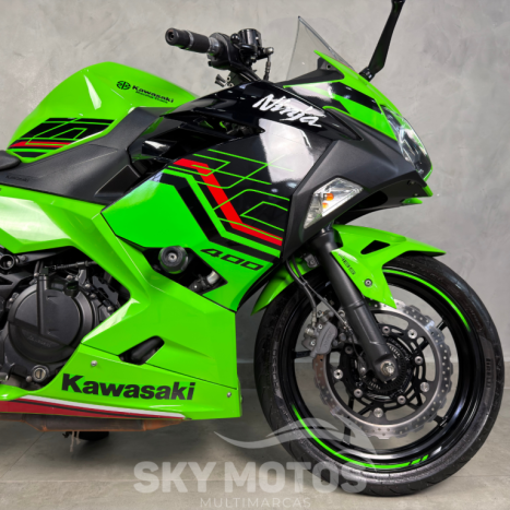 KAWASAKI Ninja 400 , Foto 4