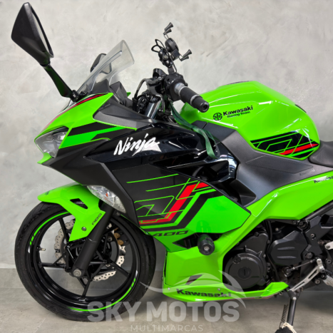 KAWASAKI Ninja 400 , Foto 10