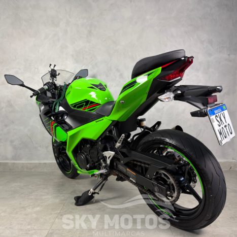 KAWASAKI Ninja 400 , Foto 12