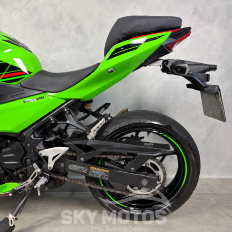 KAWASAKI Ninja 400 , Foto 17