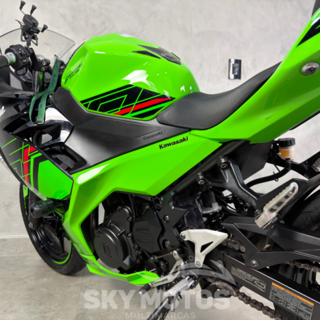 KAWASAKI Ninja 400 , Foto 18