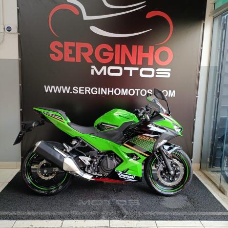 KAWASAKI Ninja 400 , Foto 1