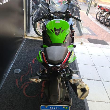 KAWASAKI Ninja 400 , Foto 2