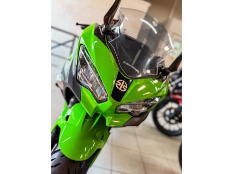 KAWASAKI Ninja 400 , Foto 11