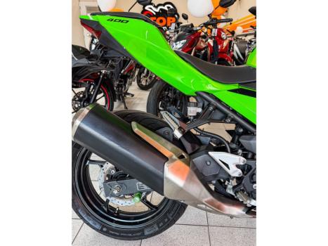 KAWASAKI Ninja 400 , Foto 13