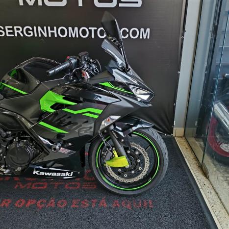 KAWASAKI Ninja 400 , Foto 5