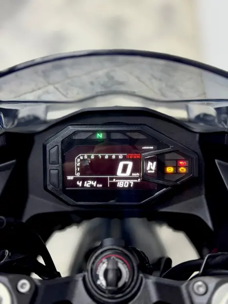 KAWASAKI Ninja 500 , Foto 5