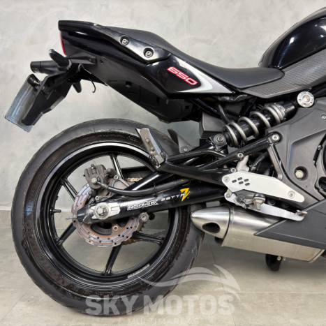 KAWASAKI Ninja 650 R, Foto 2