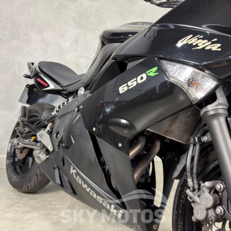 KAWASAKI Ninja 650 R, Foto 5