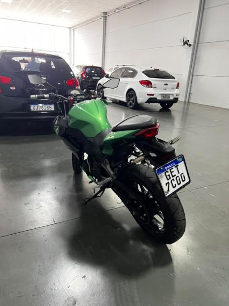 KAWASAKI Z 300 ABS, Foto 10