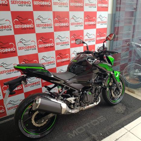 KAWASAKI Z 400 ABS, Foto 3