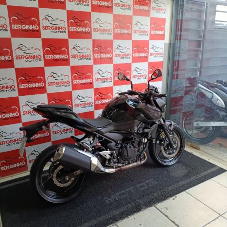 KAWASAKI Z 400 ABS, Foto 3