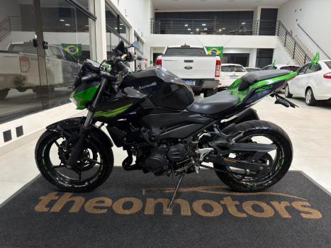 KAWASAKI Z 400 ABS, Foto 6