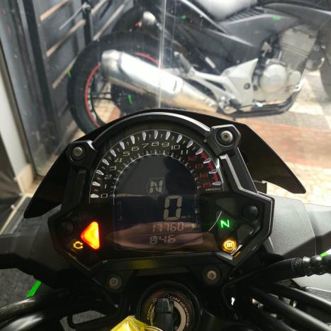 KAWASAKI Z 400 ABS, Foto 4