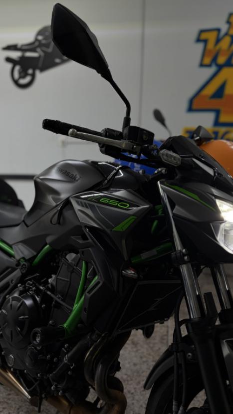 KAWASAKI Z 650 ABS, Foto 2
