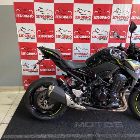 KAWASAKI Z 900 RS, Foto 2