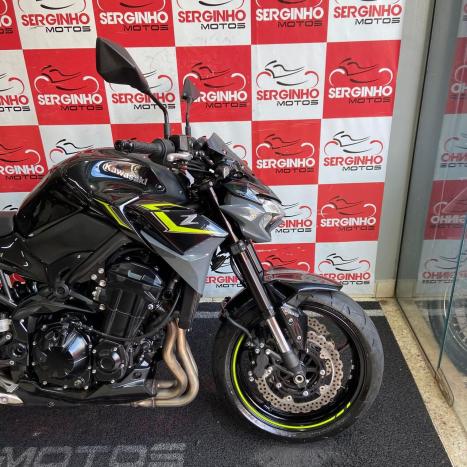 KAWASAKI Z 900 RS, Foto 3