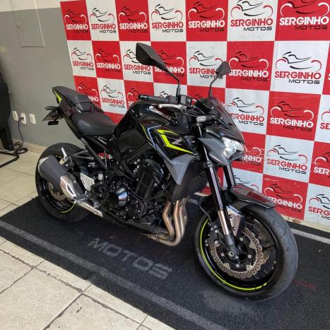 KAWASAKI Z 900 RS, Foto 4