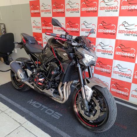 KAWASAKI Z 900 RS, Foto 4