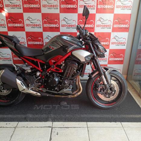 KAWASAKI Z 900 RS, Foto 4