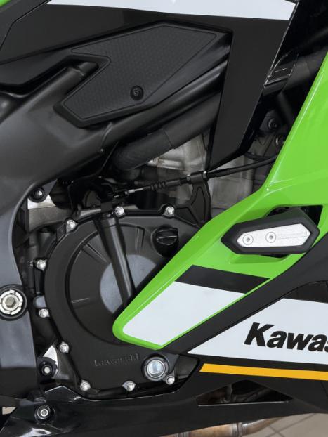 KAWASAKI ZX-4R , Foto 10