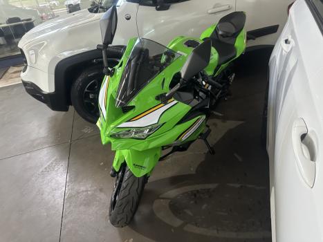 KAWASAKI ZX-4R , Foto 5