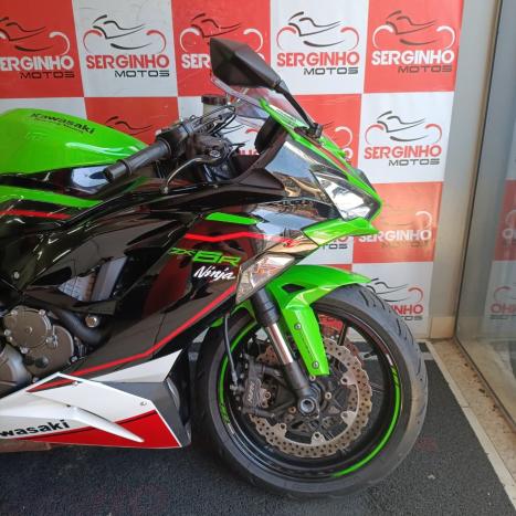 KAWASAKI ZX 6 600, Foto 2