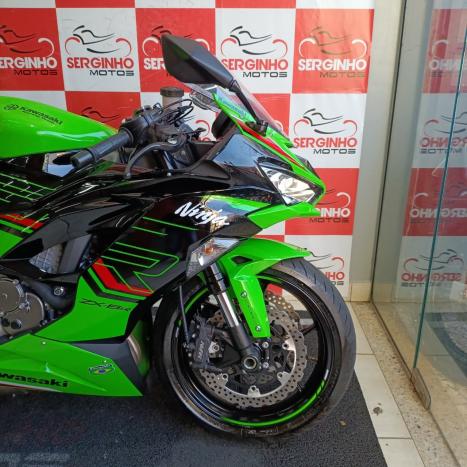 KAWASAKI ZX 6 R 600, Foto 3