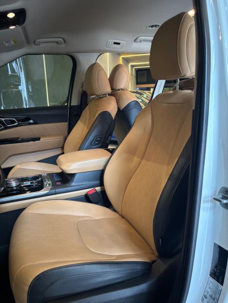 KIA Carnival 3.5 V6 4P EX, Foto 7