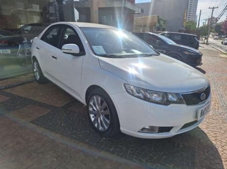 KIA Cerato Sedan 1.6 16V 4P SX3 AUTOMTICO, Foto 3