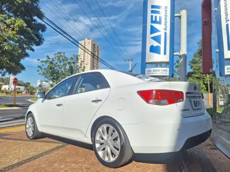 KIA Cerato Sedan 1.6 16V 4P SX3 AUTOMTICO, Foto 4