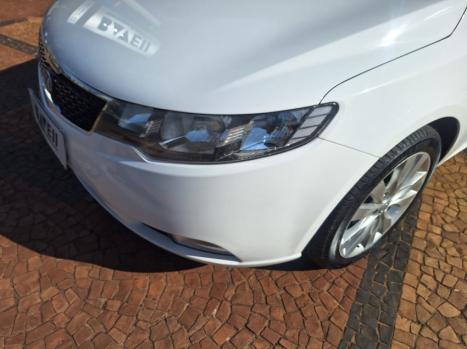 KIA Cerato Sedan 1.6 16V 4P SX3 AUTOMTICO, Foto 8